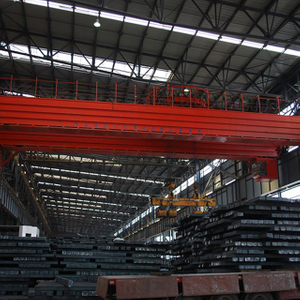 Overhead Crane With Upper Rotating Electromagnetic Beam